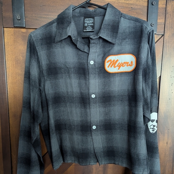 Michael Myers Halloween Ladies Flannel - Picture 1 of 4
